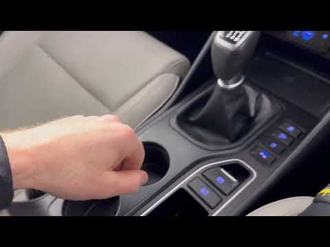 Hyundai Tucson DIESEL EXECUTIVE PLUS 1.6L SUV - Image 2