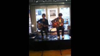Kensington - So Am I acoustic (Free Music Gouda 16-04-&#39;11)