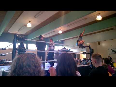 VIPW Bathtub Weekend Bash! (7/22/17) - VIPW Women's Champion Nicole Matthews vs. Liiza Hall