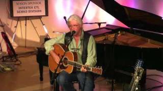 Arlo Guthrie &amp; Family pay tribute to Mary Travers