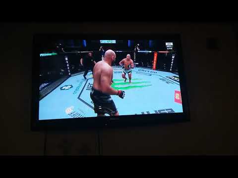Marcos Rogerio de Lima knocks out Ben Rothwell