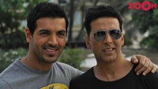 John Abraham &amp; Akshay Kumar Put An End To The Rumours About Their Fight