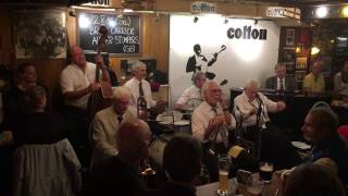 Brian Carrick`s Algiers Stompers (GB) "Blue Eyes Crying In The Rain" Cotton Club Hamburg 22.10.2016