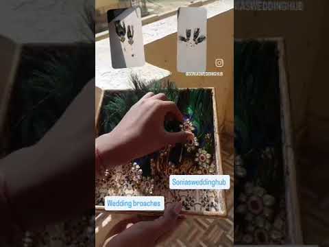 Customized Metal Brooch for Wedding Function