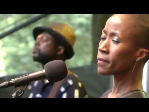 Rokia Traoré - Kamounkè - LIVE at Afrikafestival Hertme 2017
