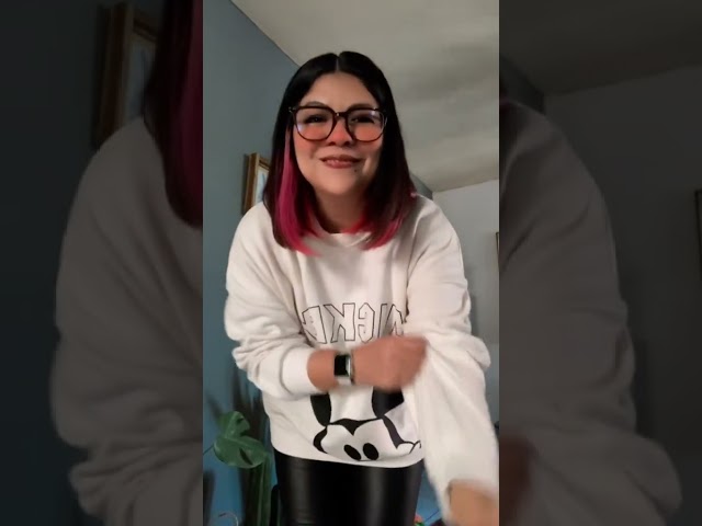 Vídeo relacionado con CMTOP Sudaderas Mujer sin Capucha Sudadera Estampada Informal Camiseta Amplio Básico de Manga Larga Sweatshirt Cuello Redondo De Canalé Top Chic Elegante para Primavera Otoño(Negro-D, M)