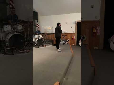 Nathan Morales worshipping with some of our Trinity musicians 🙏🏾 #HearOfWorship