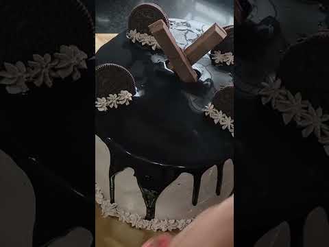 Chocolate cake | Oreo biscuit | KitKat | simple cake design #cakedecoration #chocolatecake #oreocake