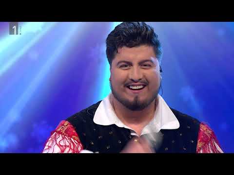 Sašo Avsenik, Luka Sešek, Lucija Selak in Lucija Marčič - Srečno novo leto (V petek zvečer)