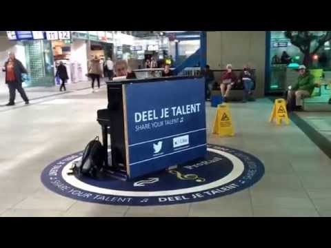 Pianoman at Utrecht Central Station.