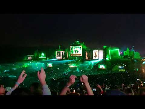 Armin van Buuren - Sandstorm (Darude) & Xplode (Grahham Bell & Yoel Lewis Mix) 📖 Tomorrowland 2019