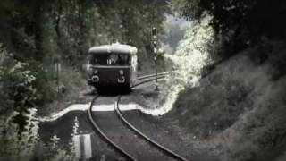 preview picture of video 'Schienenbus im Lumdatal'