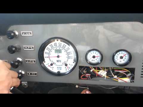 Speedhut gauges CJ7