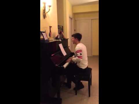 Luigi fronte Alex & co