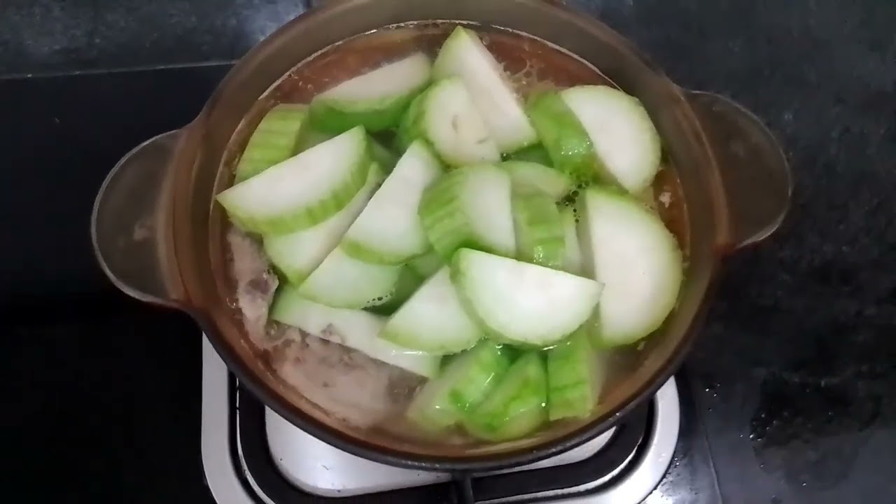 Gà Nấu Bí đỏ