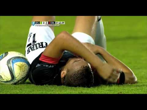 Durísimo codazo de Faccioli. Defensa 2 - Colón 3. Fecha 12. Primera División 2015. FPT.