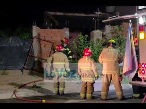 La Voz TV: incendio de vivienda en Plaza Huincul