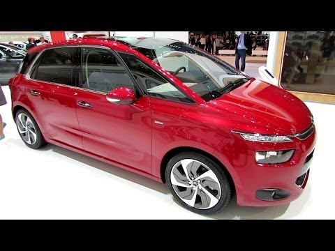 2014 Citroen C4 Picasso Exclusive - Exterior and Interior Walkaround - 2014 Geneva Motor Show
