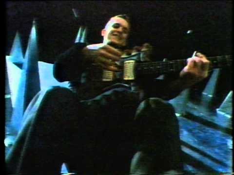 Schnell Fenster - Love-Hate Relationship