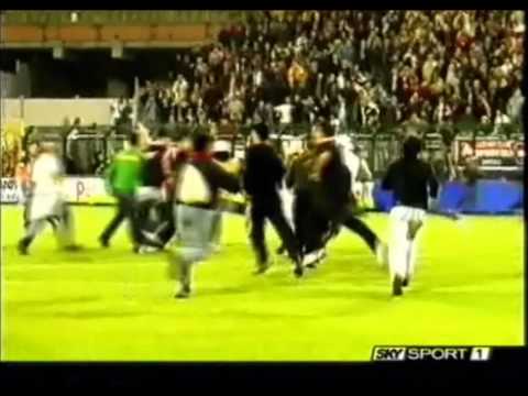 Il Cagliari batte la Salernitana e torna in serie A (Controluce - Sky)