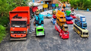 Download lagu WADIDAU !!! Mobil Truk Tronton Panjang Bongkar Mainan Mobil Mobilan Truk Molen, Bus Basuri, Ambulan mp3 Download lagu WADIDAU !!! Mobil Truk Tronton Panjang Bongkar Mainan Mobil Mobilan Truk Molen, Bus Basuri, Ambulan mp3
