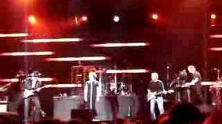 Bon Jovi - Any other day (Richie&#39;s solo) O2 arena