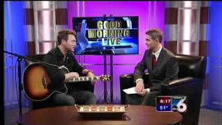 Tim Rushlow performs live in studio