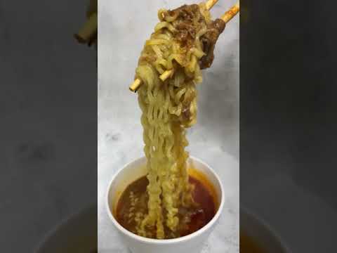 The secret to good Birria Ramen!