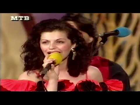 Kate i Neli ti rekov nokva sakam da te budam