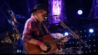 Video thumbnail of "Neil Young - Blowin' in the Wind (Live at Farm Aid 2013)"