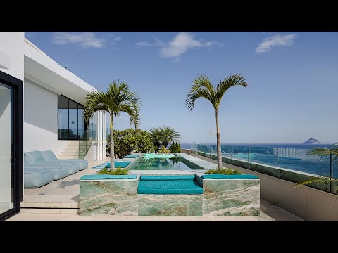 Rio001 - Breathtaking beachfront penthouse in Copacabana