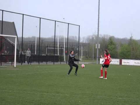 Oude Maas VR1 - OVV VR1 (3-0), het tweede doelpunt.