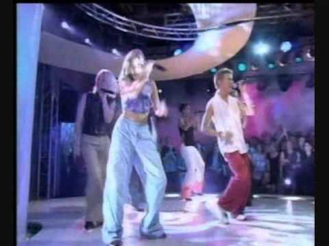 S Club 7 -05- Reach (for the stars) [Performances Version]