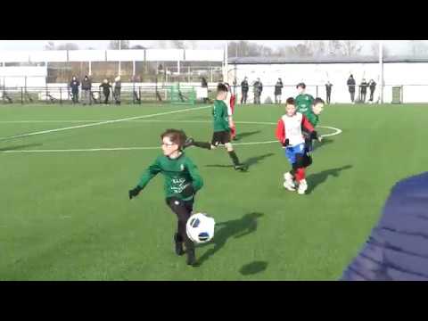 Hedel JO13 1 tegen Roda Boys Bommelerwaard JO14 1 uitslag 1 1