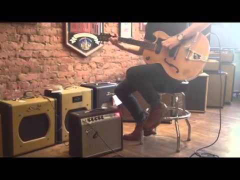 Vintage 1961 Guild T100D