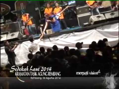 download lagu mp3 mp4 New Pallapa Devi Aldiva Karang Cinta, download lagu New Pallapa Devi Aldiva Karang Cinta gratis, unduh video klip New Pallapa Devi Aldiva Karang Cinta