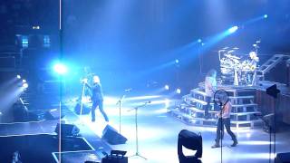 Def Leppard - C&#39;mon C&#39;mon (live at Wembley Arena 14/12/2011)