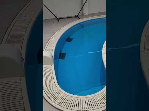 terrasse-piscine-jardin-maison-collines-désert-vue-superbe