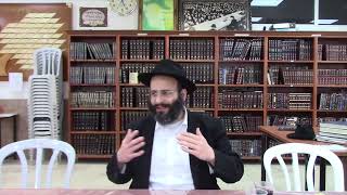 התוועדות כ''ב שבט תשפ''ו (הרב אלחנן משה נחמנסון) - התמונה מוצגת ישירות מתוך אתר האינטרנט יוטיוב. זכויות היוצרים בתמונה שייכות ליוצרה. קישור קרדיט למקור התוכן נמצא בתוך דף הסרטון