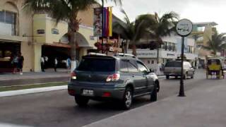 preview picture of video 'Cozumel, Main street'