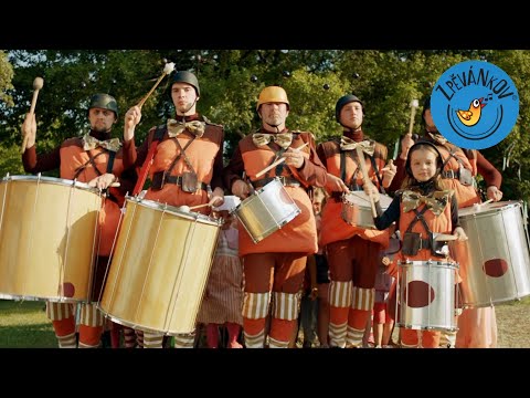 Kapela ožila | ZPĚVÁNKOV 🥳🥁