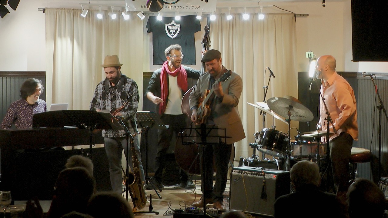 Joe Barna | Live at The Van Dyck 