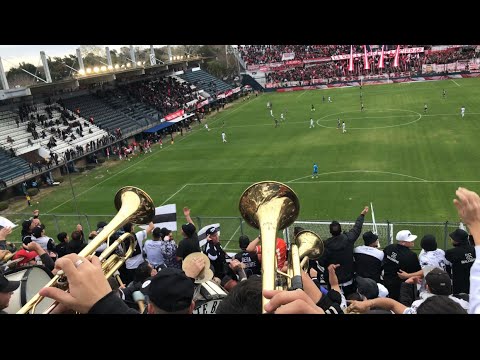 "All Boys copando Quilmes / Copa Argentina / Estudiantes de La Plata 1-0 All Boys" Barra: La Peste Blanca &bull; Club: All Boys