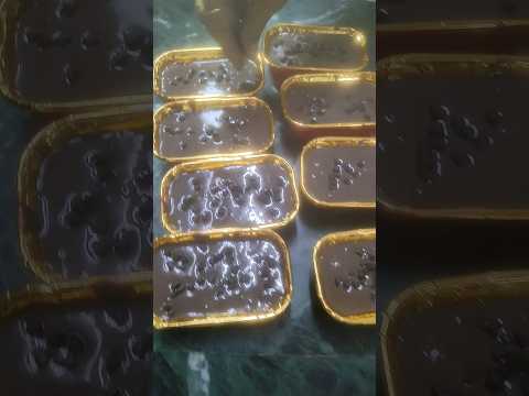 Melted Chocolate Cake#ytshort#viralvideo#shortvideo#trendingvideo#viralshort#dessert#Isha's Kitchen