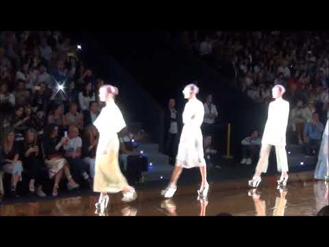 Desfile del diseñador Duyos en la MBFW MADRID sept2017