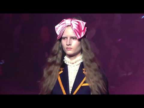 Gucci Woman Milan SS 2017