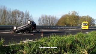 preview picture of video 'Auto crashed op de A348 bij De Steeg'