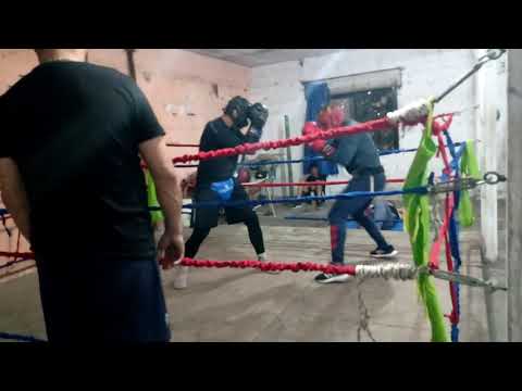 guanteo con Alan paz