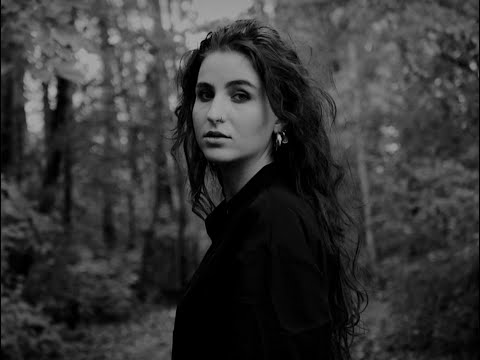 Hegedűs Bori & Tempfli Erik - Nélküled megyek (Official Music Video)