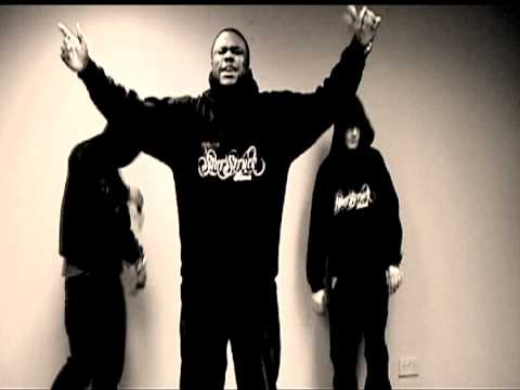 Who am I (the Fuzzy Fella ft.Bigg Slyy & Sematecino)